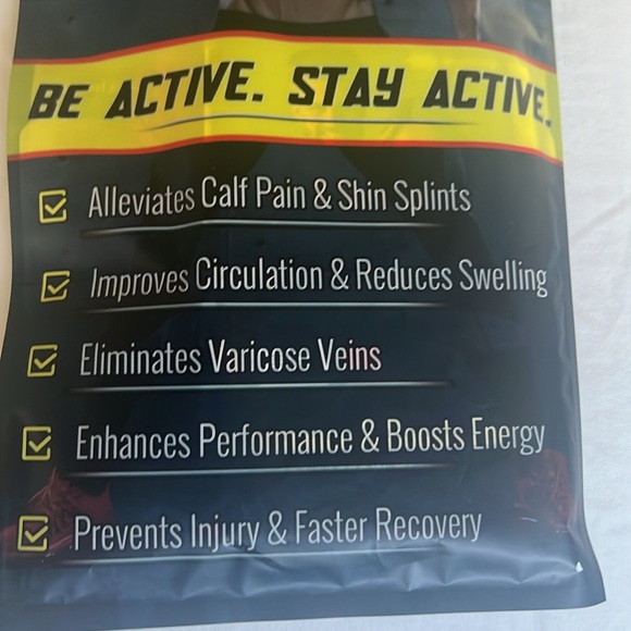 One pair of  NEW compression sleeves - Picture 3 of 6